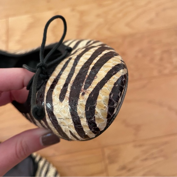 Saint Laurent Leather Dance Ballet Flats in Zebra Print Size 36.5 - Picture 8 of 9